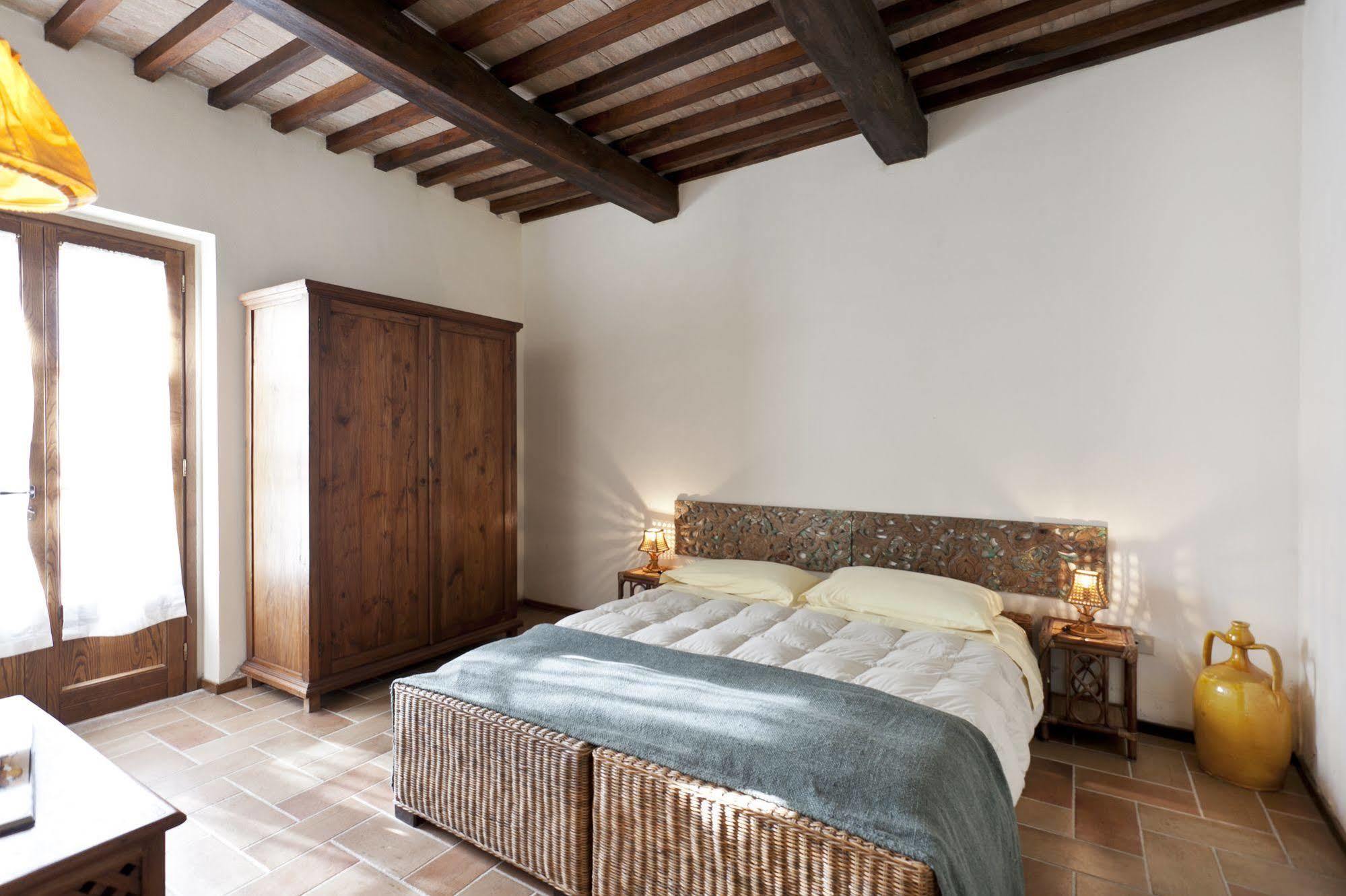 Casale Pundarika Guest House Riparbella Exterior photo