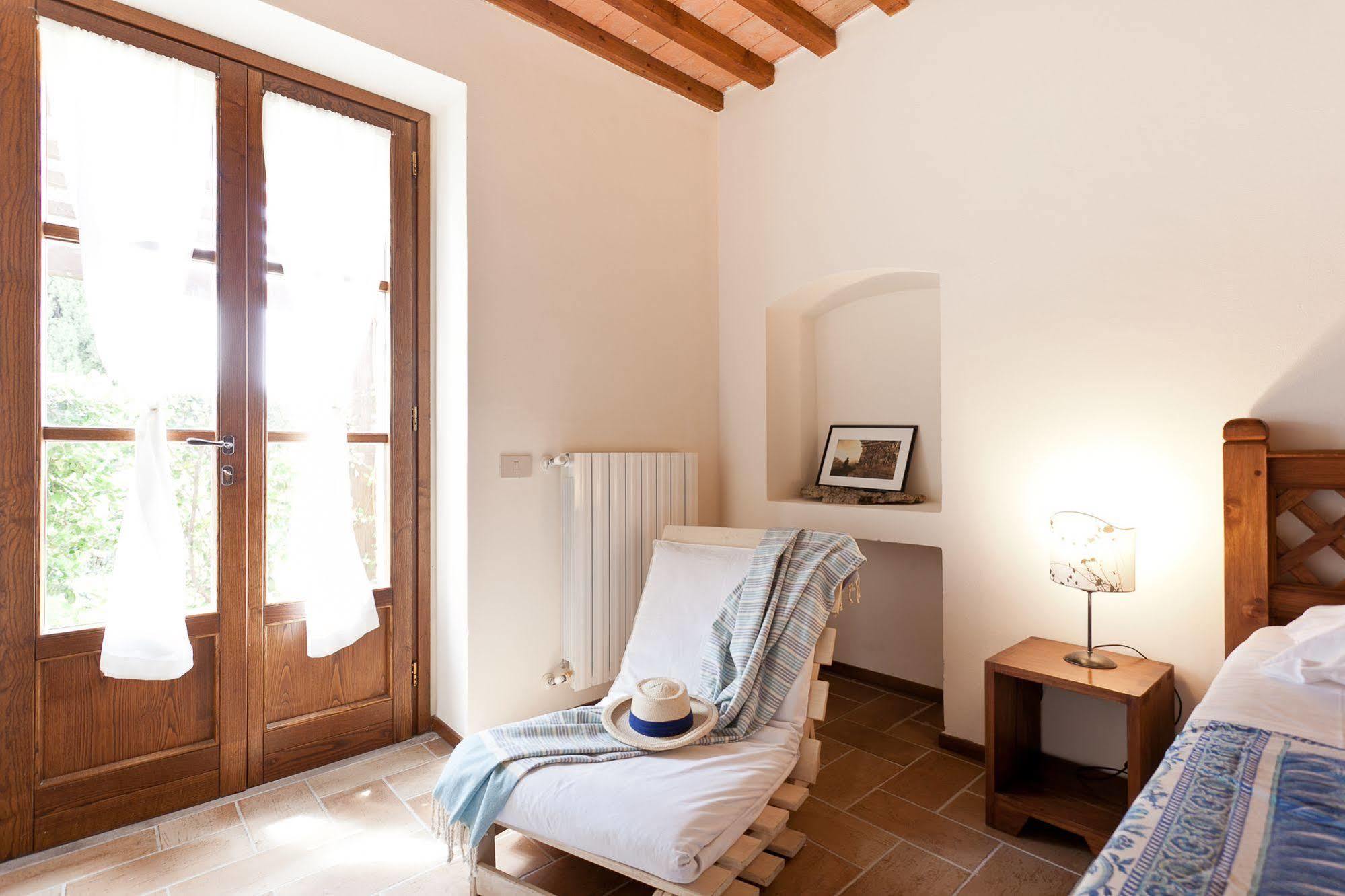 Casale Pundarika Guest House Riparbella Exterior photo