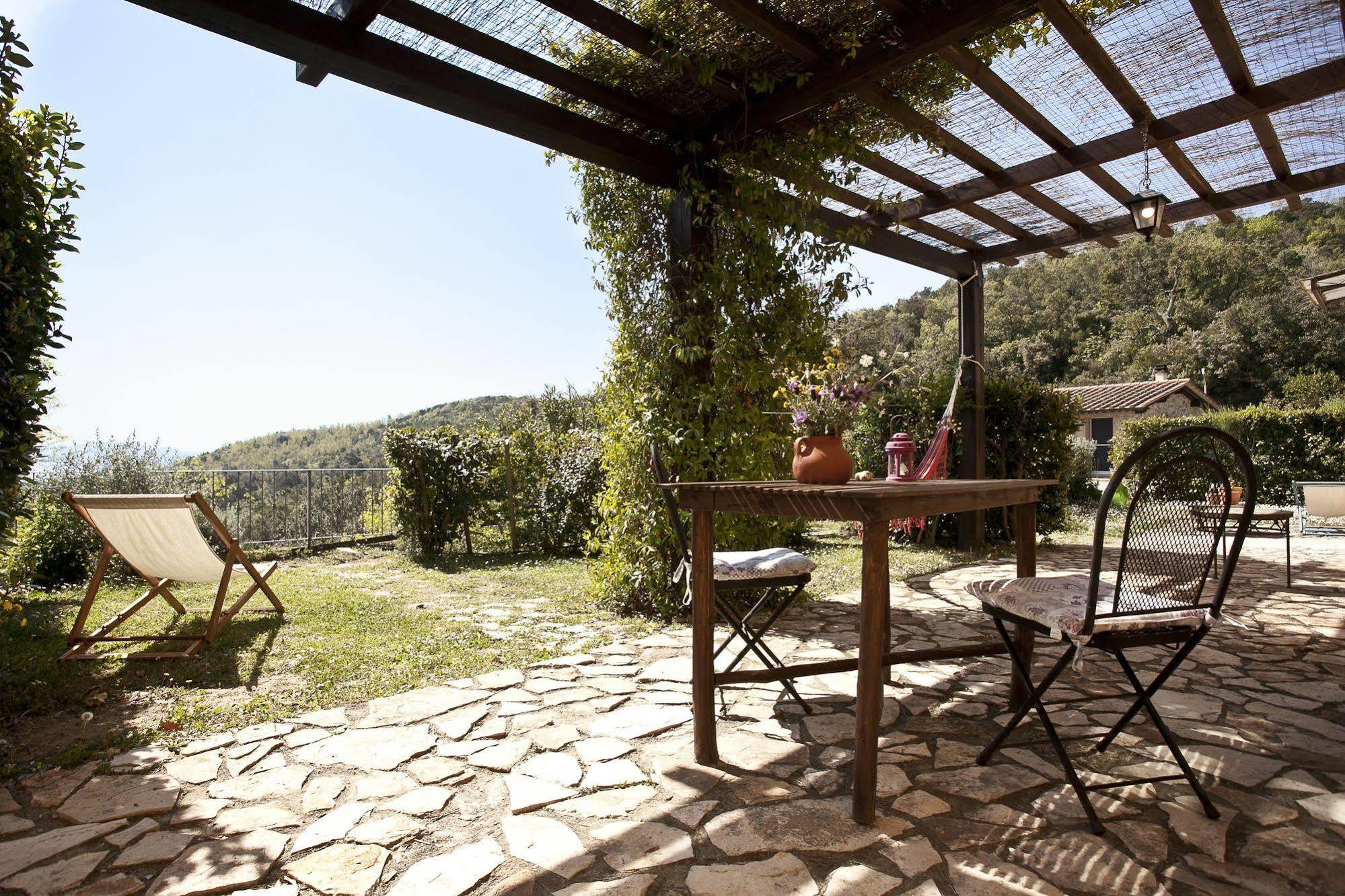 Casale Pundarika Guest House Riparbella Exterior photo