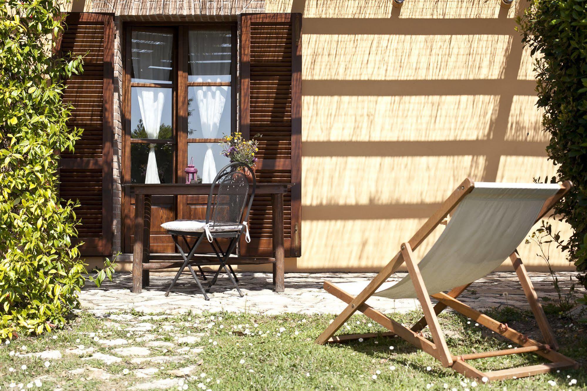 Casale Pundarika Guest House Riparbella Exterior photo