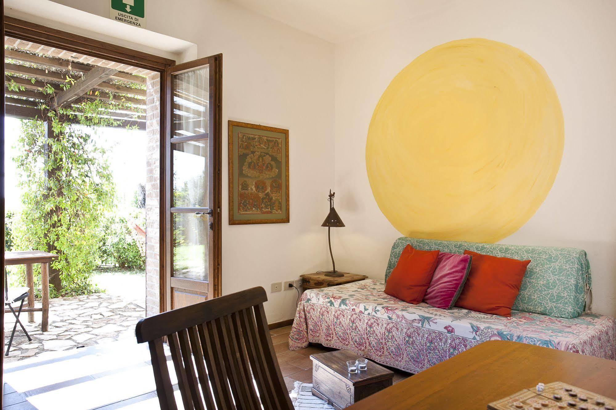 Casale Pundarika Guest House Riparbella Exterior photo